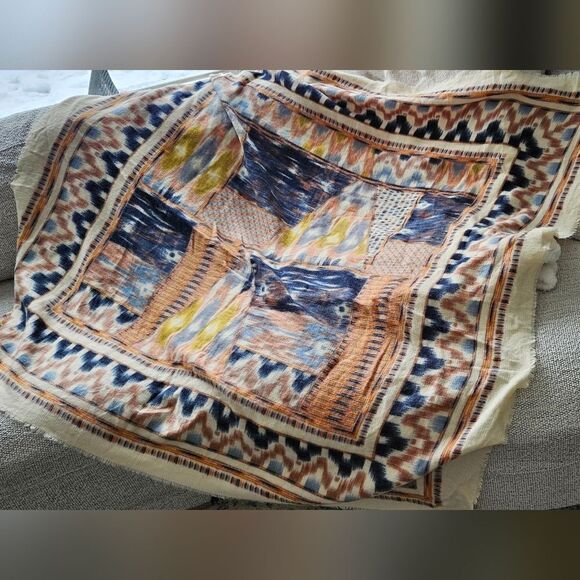 Oversized Super Soft Multicolor Patterned Scarf - Picture 4 of 4